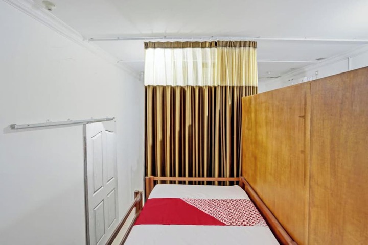 Room 20 of 32