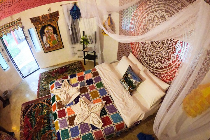 Room 9 of 239