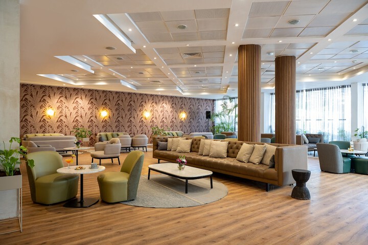 Lobby Entry