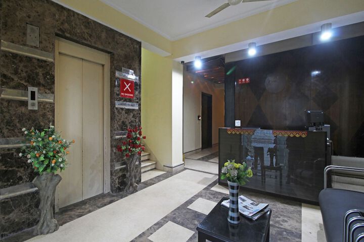 OYO 5106 HKS RESIDENCY