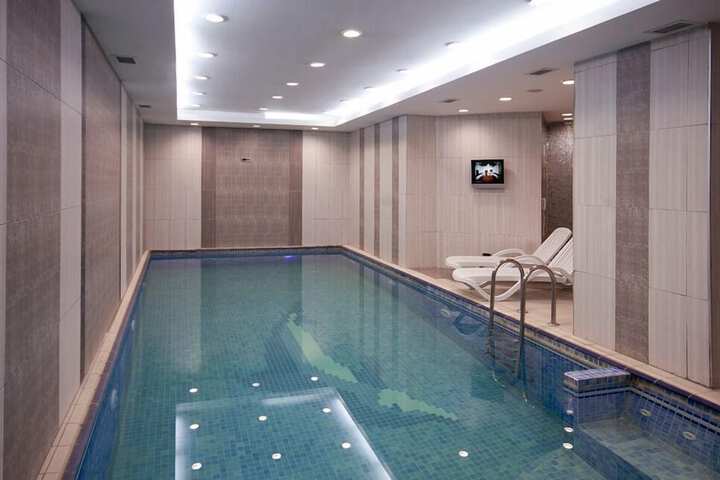 Pools & Facilities