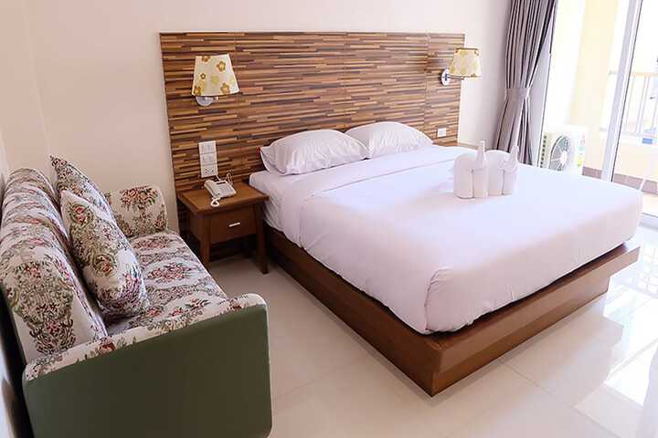 Room 10 of 44