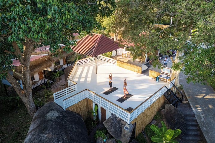 Sundeck 203 of 227