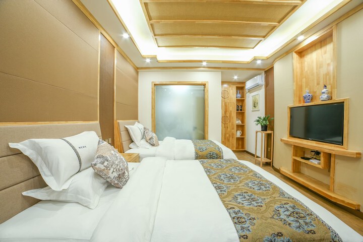 Room 7 of 29