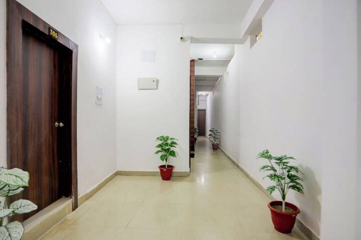 Hotel Interior 6 of 35