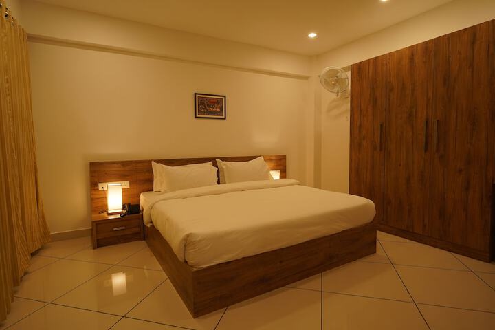 Room 18 of 209