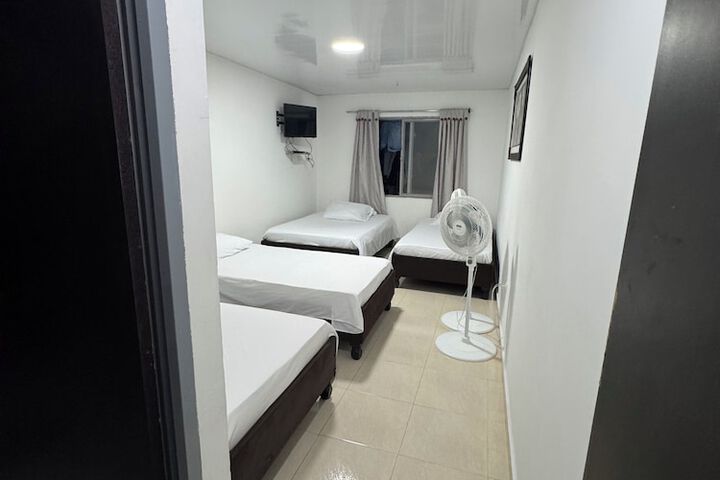 Room 22 of 28