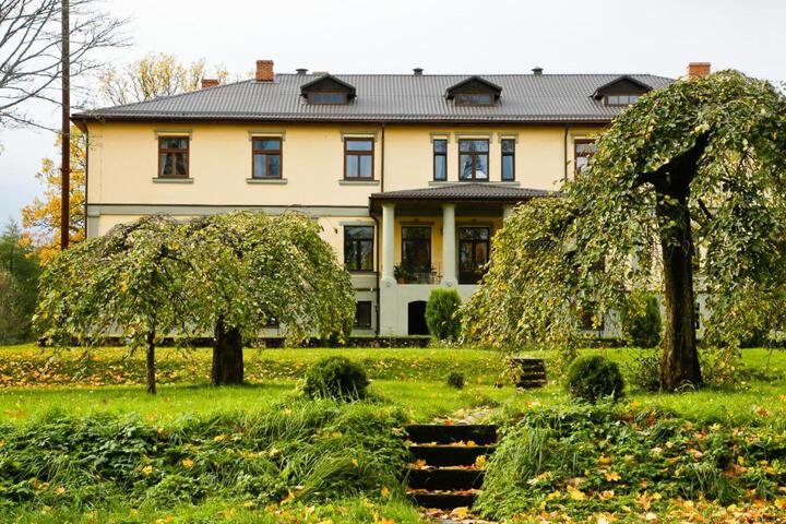 Exterior of Hotel Grasu Pils