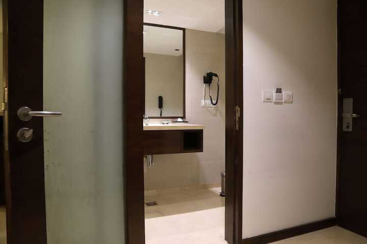 Room 25 of 55