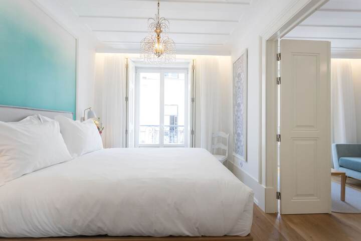 Room 45 of 76