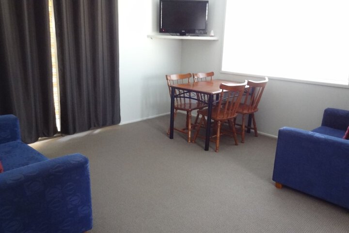 Room 28 of 48