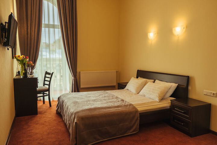 Room 12 of 49