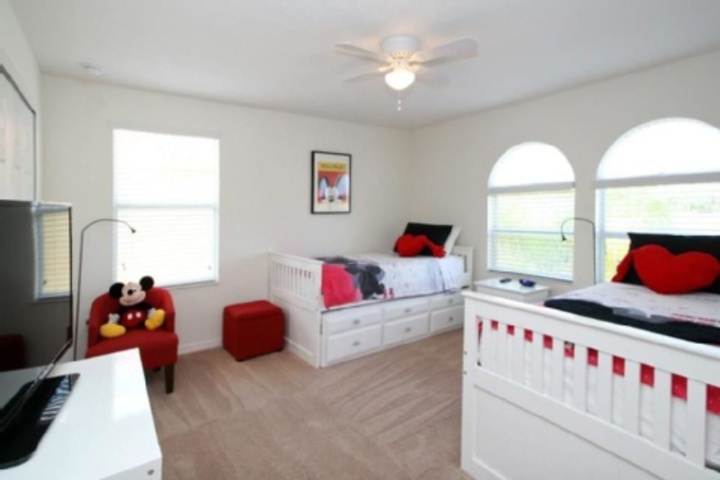 Room 96 of 299