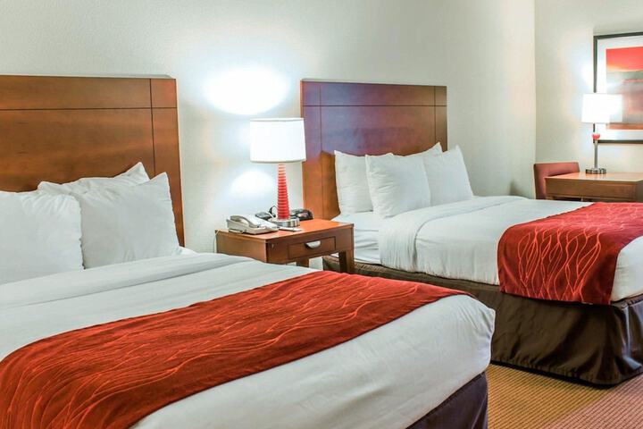 2 Double Beds (5 of 9)