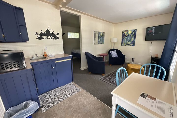 Room 15 of 41