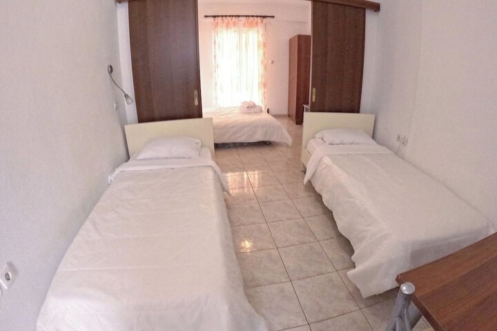 Room 20 of 71