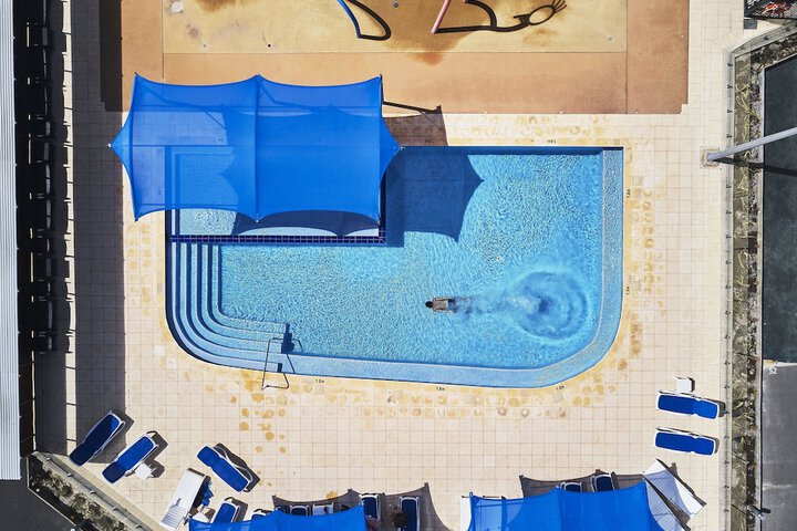 Pool 66 of 96