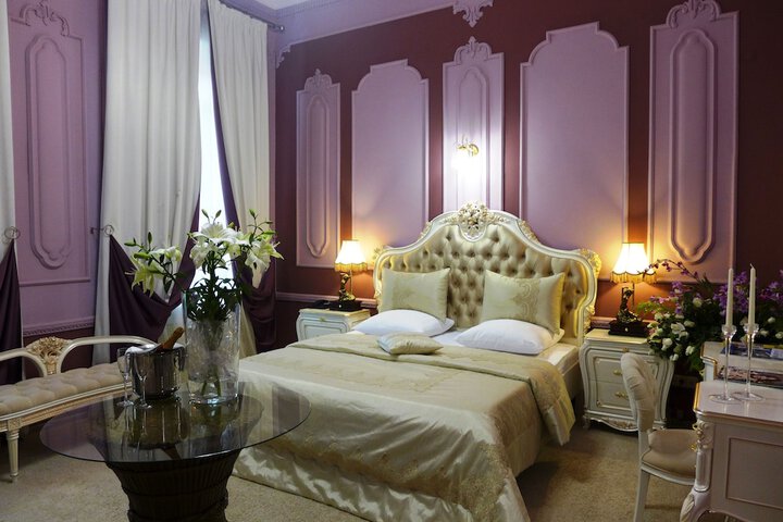 Room 7 of 56
