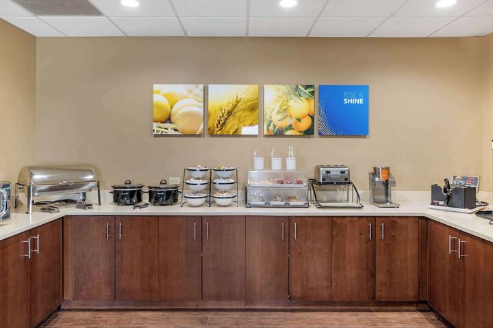 Breakfast area