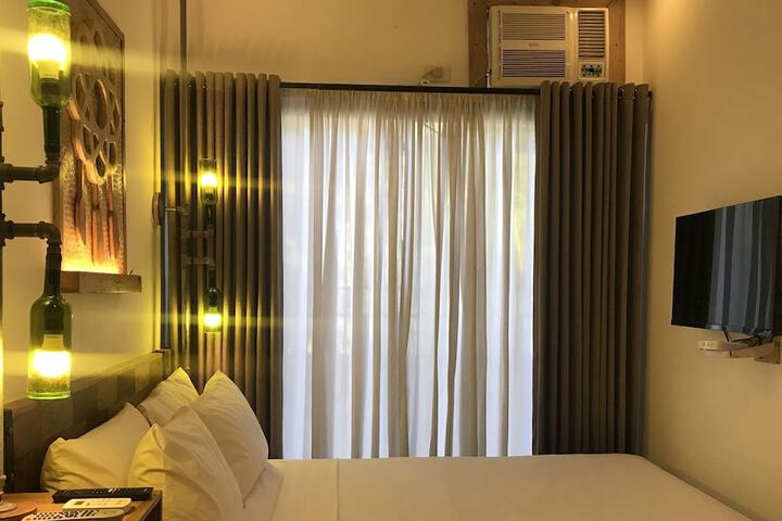 Room 5 of 101