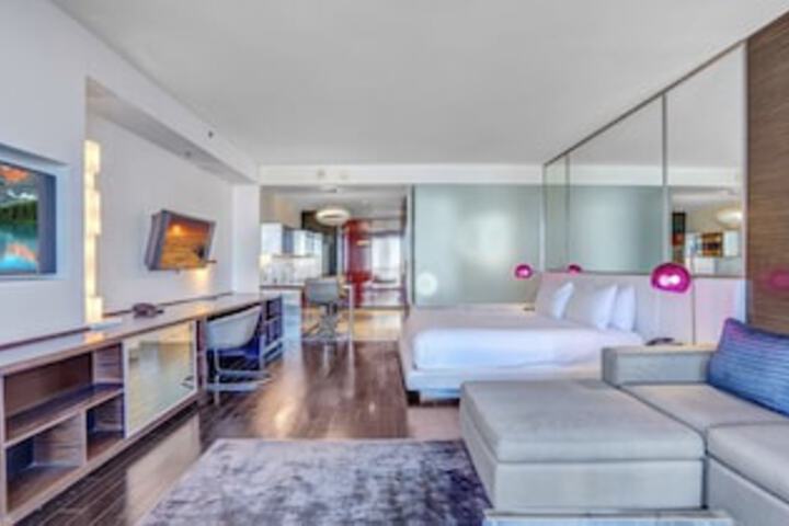 Room 10 of 252