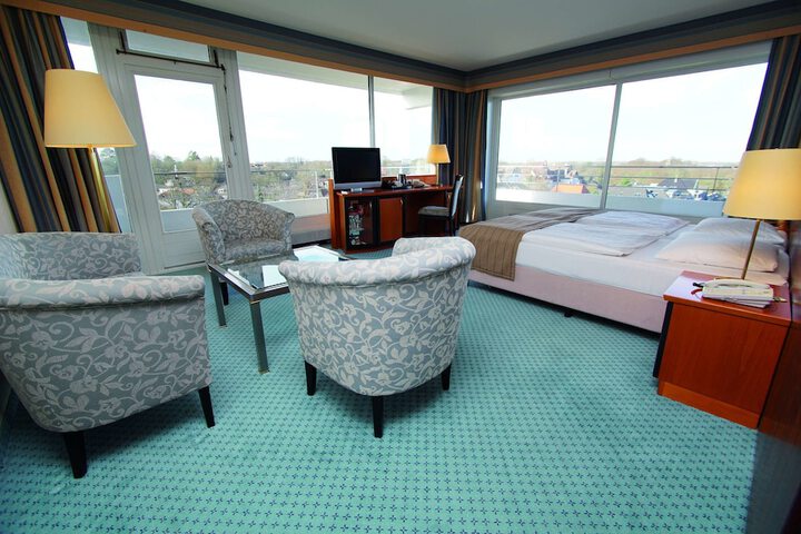 Room 19 of 53
