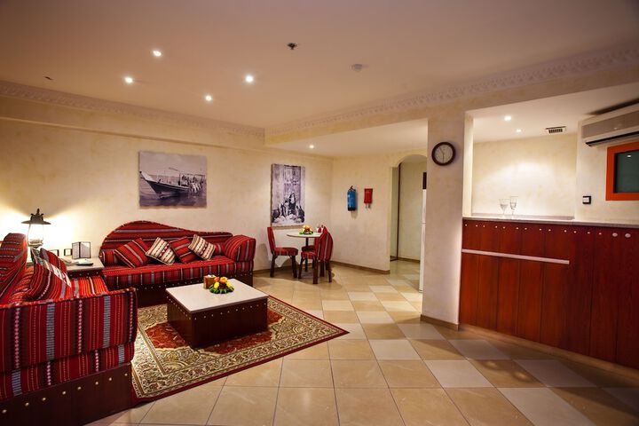 Room 35 of 84