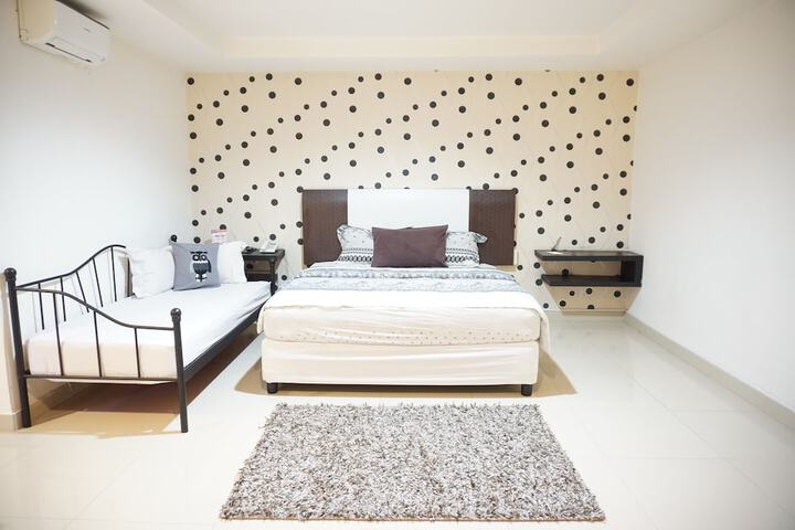 Room 7 of 56