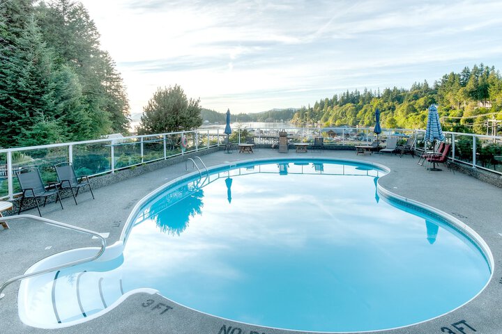 Pool 29 of 70