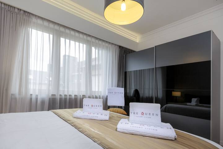 Room 32 of 645