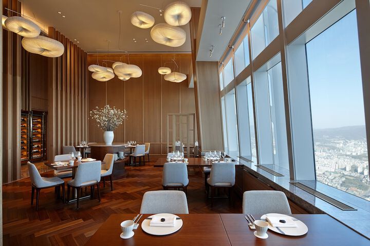 Dining 87 of 124
