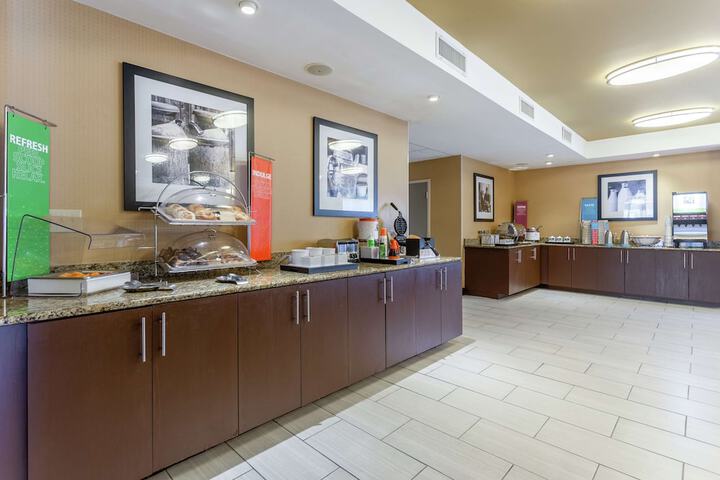Breakfast area