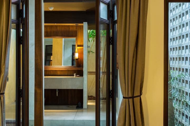 Room 54 of 128
