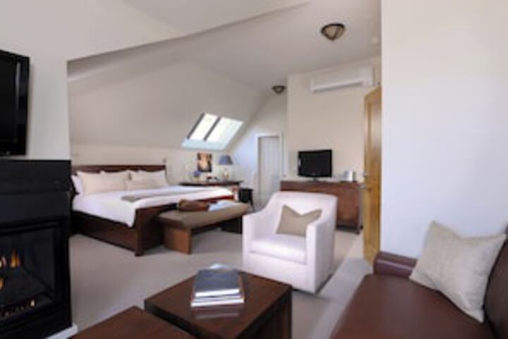 Room 79 of 279