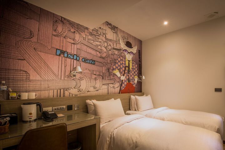 Room 34 of 96