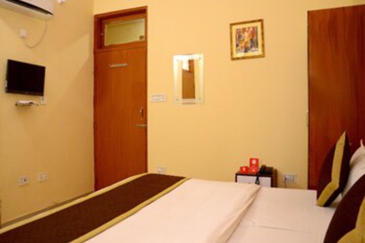 Room 29 of 48