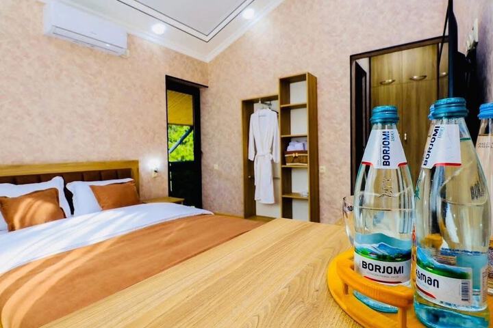 Room 12 of 29