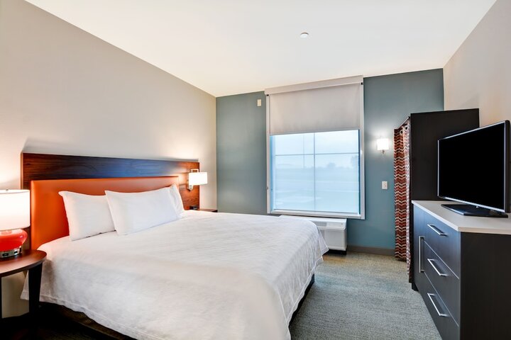 1 King Bed Studio Suite (20 of 29)