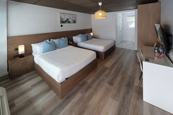 Room 32 of 79