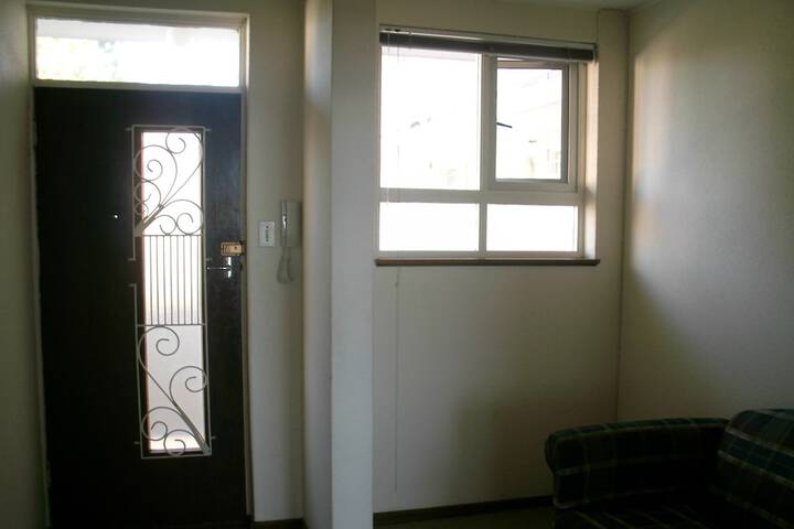 Room 6 of 34