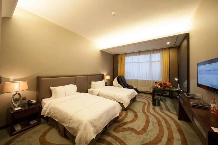 Room 4 of 17