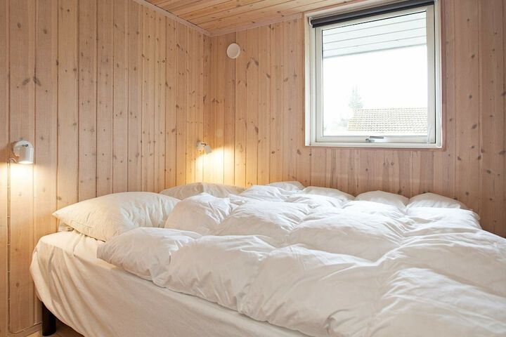 Room 2 of 17