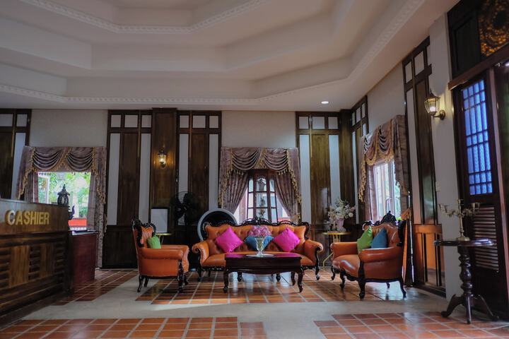 Lobby Entry