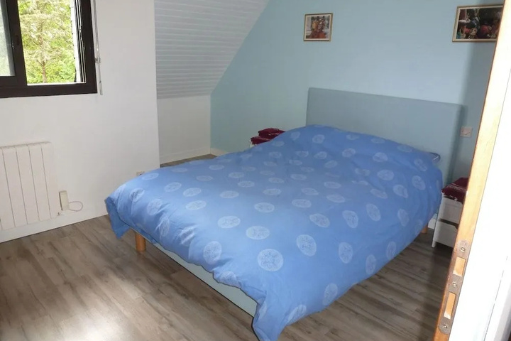 Room 6 of 7