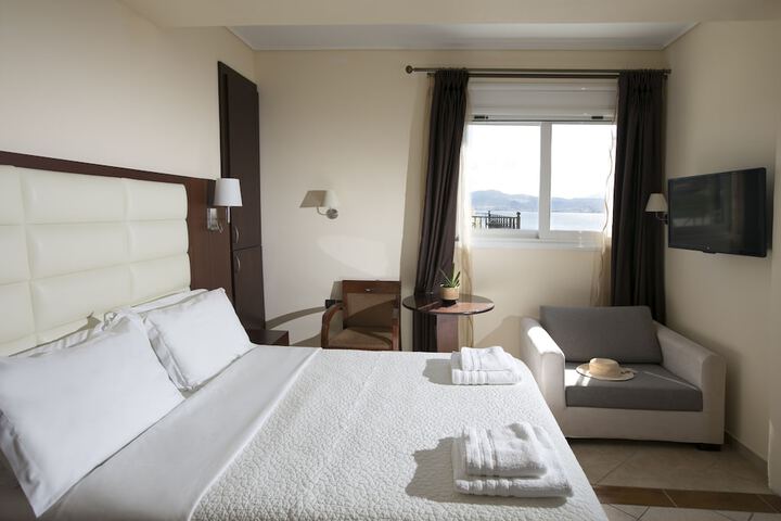 Room 15 of 34