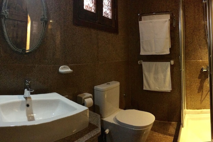 Room 108 of 193