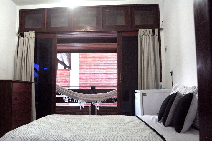 Room 4 of 43