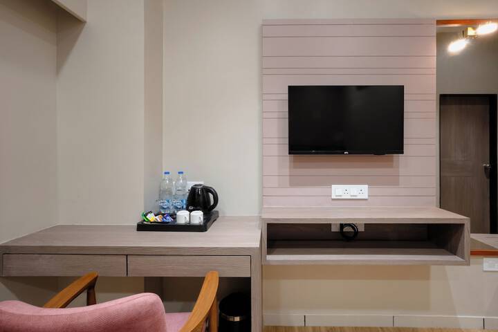 Room 12 of 40