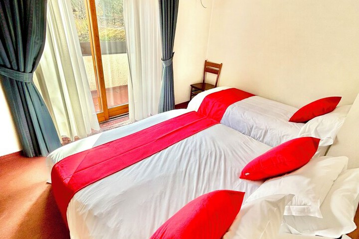 Room 3 of 18