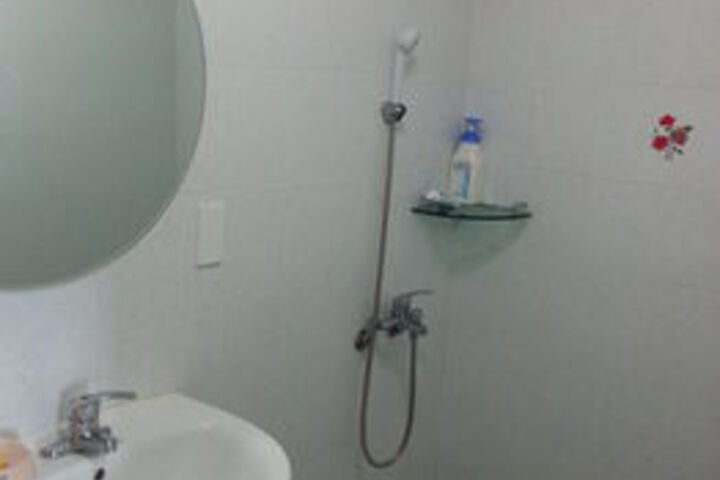 Room 3 of 39